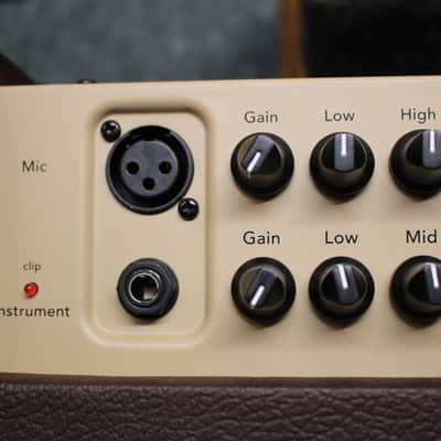 Fishman Loudbox Micro 40 watt Acoustic Guitar Amplifier image 4