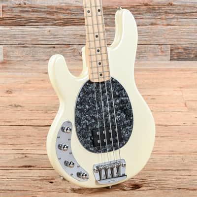 Music Man StingRay Bass LEFTY White 2016 image 2