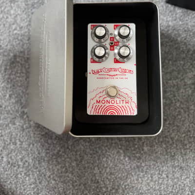 Laney Black Country Customs Monolith White / Red image 6