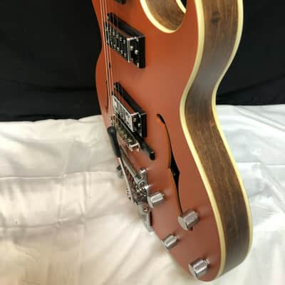 The Loar Thinbody Archtop electric guitar - hollowbody NEW - Orange LH-306T Bigsby Tremolo image 7