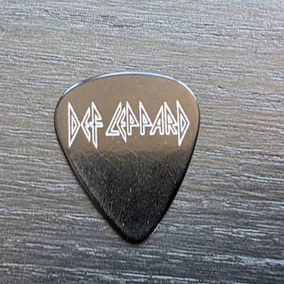 Def Leppard Autograph 1988 (Steve Clark, Joe Elliott...) + Phil Collen’s Guitar Pick 1988 image 5