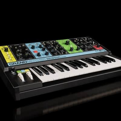 Moog Grandmother Synth