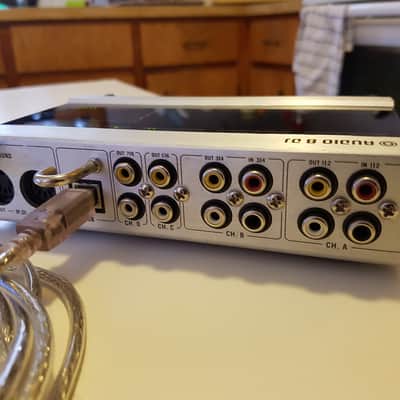 Native Instruments Audio 8 DJ Multi Channel Soundcard image 2