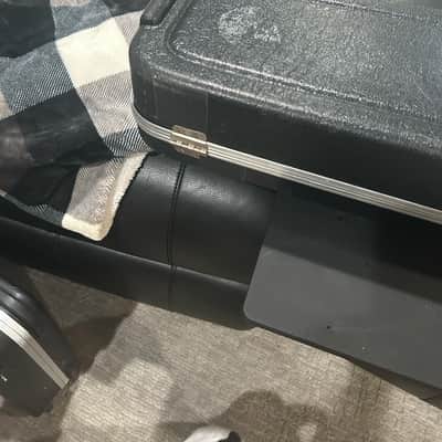 Fender Molded P-Bass Case 1990s - Black image 5
