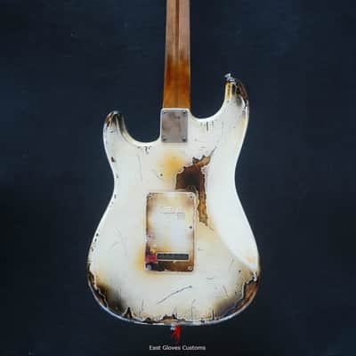 Fender Stratocaster Snowberry White Heavy Aged Relic by East Gloves Customs image 5