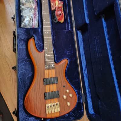 Schecter Stiletto Studio-4 Bass – Honey Satin – Fishman Fluence Upgraded – Excellent Condition + Hard Case image 5