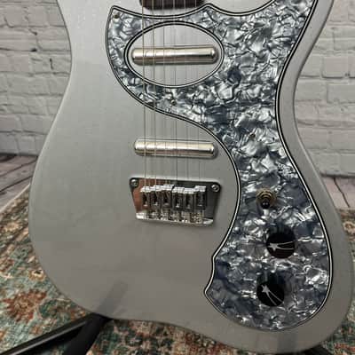 Telestar Mona (Silvertone/Danelectro 1457 Inspired) Electric Guitar w/Amplifier Case (Silver Sparkle) image 2