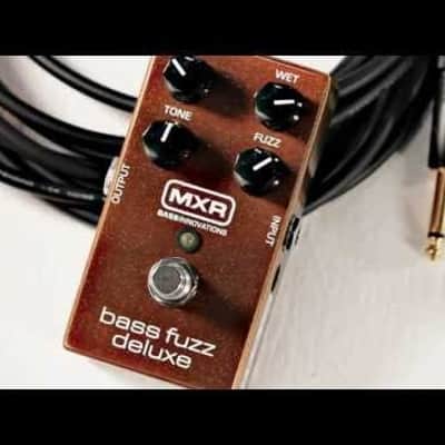 M84 Bass Fuzz Deluxe Effect Pedal image 2