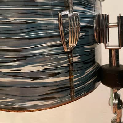 Ludwig Concert Toms Blue Oyster Pearl image 11