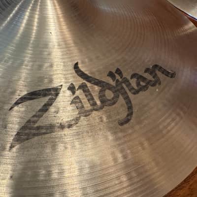 Zildjian 14" A Series New Beat Hi-Hat Cymbals (Pair) 2013 - Present - Traditional image 3