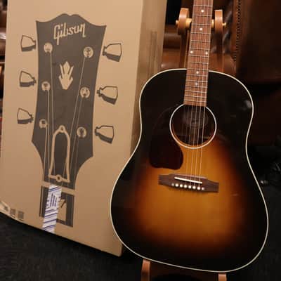 Gibson J-45 Standard Sunburst Lefty image 10