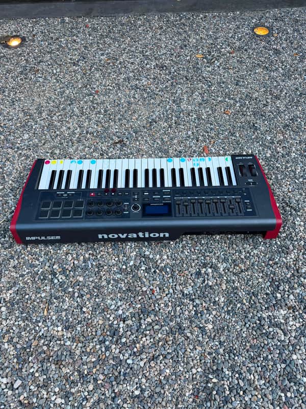 Novation Impulse 49 MIDI Keyboard Controller 2011 - Present - Gray image 1