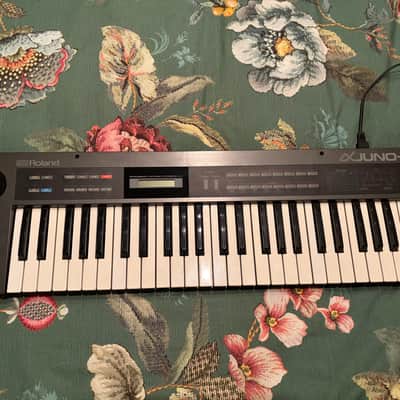 Roland Alpha Juno-1 49-Key Programmable Polyphonic Synthesizer 1985 - 1988 - Black