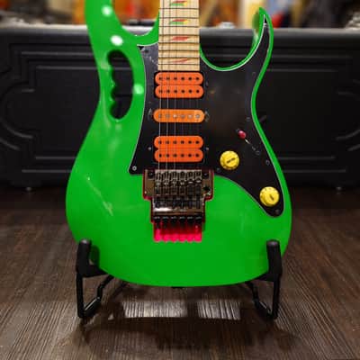 Ibanez JEM777-LG Steve Vai 30th Anniversary Limited Edition with Pink Pickups 2017 - Loch Ness Green image 2