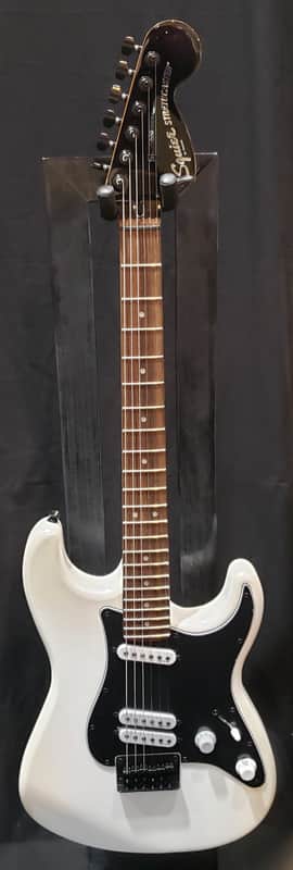 Squier Contemporary Stratocaster Special HT 2022 Pearl White image 1