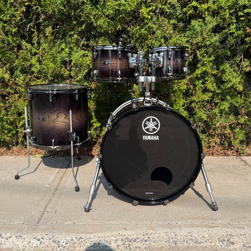 Yamaha Live Custom Oak 22 16 12 10 // Drum set Black image 1