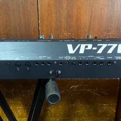 Roland VP-770 Vocal & Ensemble Keyboard w/ box Hands-free Microphone image 9