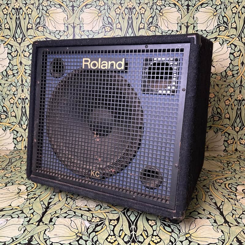 Roland KC-550 4-Channel 180-Watt 1x15