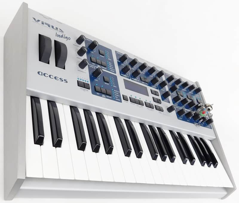 Access Virus Indigo Synthesizer Keyboard + Top Zustand + 1,5 Jahre Garantie image 1