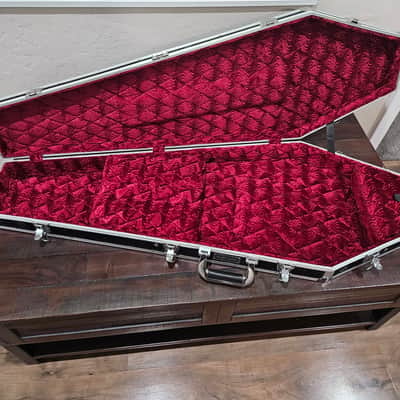 Coffin Case DL125SK Dark Line Series Skull-Embossed Coffin Flight Case 2000 - Black image 7