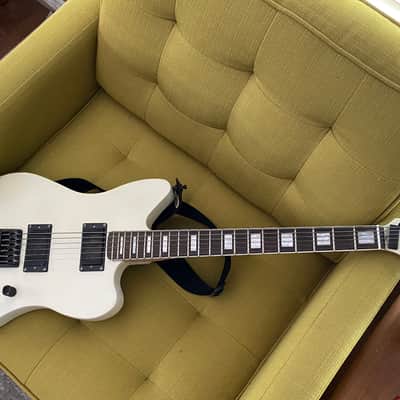 Black 35 Jazzmaster Custom-built in USA 2018 Matte Vintage White w/ case image 1
