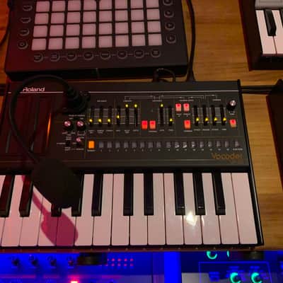 Roland VP-03 Boutique Series Vocoder Plus Synthesizer Module with K-25m Keyboard 2016 - Present - Black image 2