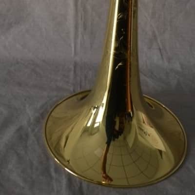 Trombon Bajo Shires Q36YR como nuevo image 17