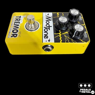 Modtone Harmonic Tremor Pulsating Tremolo 2010s - Yellow X9399 image 2