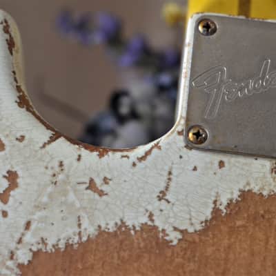 Fender Stratocaster Custom American Performer Heavy Relic Nitro Vintage White image 9