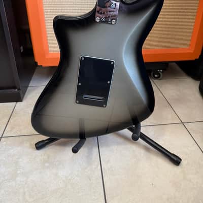 Fender Player Plus Meteora HH 2022 - Present - Silverburst image 3