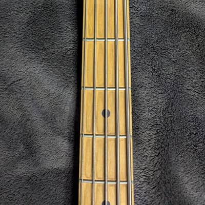 Ernie Ball Music Man StingRay 5 H LEFT HANDED with Maple Fretboard 1999 - 2018 - Natural Gloss image 4