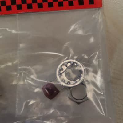 Fender 099-0834-000 500K Audio Taper Knurled Split Shaft Volume / Tone Potentiometer image 5