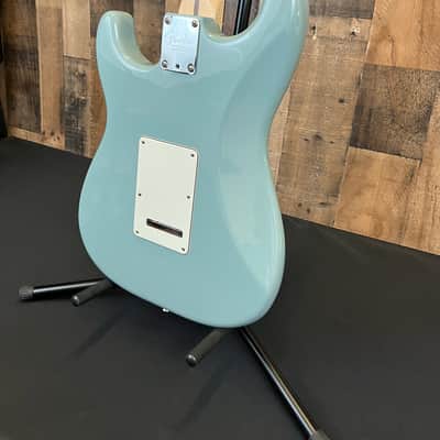Fender American Professional Stratocaster with Rosewood Fretboard 2017 - 2019 - Sonic Grey- Electric Guitar w/Hard shell case image 12