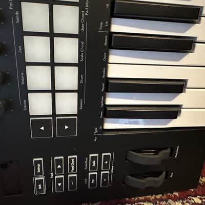 Novation Launchkey 61 MKIV MIDI Keyboard Controller 2024 - Present - Black