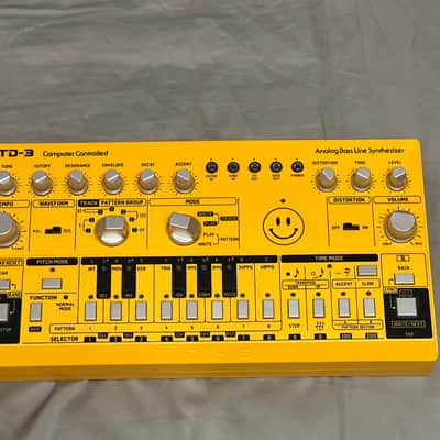 Behringer TD-3 Analog Bass Line Synthesizer 2019 - Present - Amber