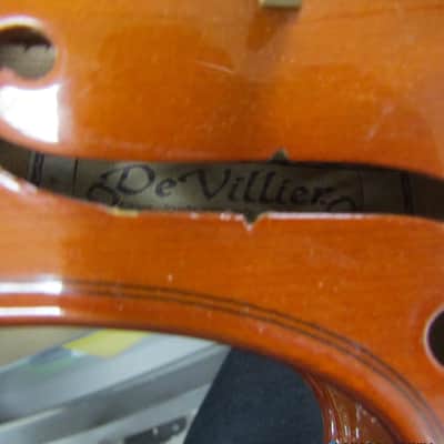 De Villier VN443 sized 4/4 violin with bow and case. China. Very Good Condition image 12