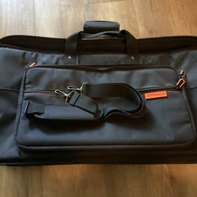 Roland Jupiter XM soft carrying case image 2