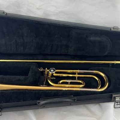 Yamaha YSL-448G Intermediate Bb/F Trombone 2010s - Lacquered Brass image 2
