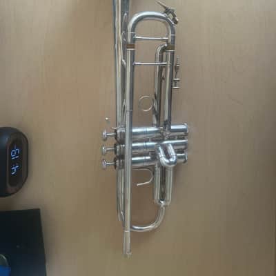 Bach Stradivarius Model 37 1973 - Silver image 3