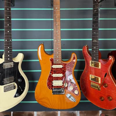 Fender American Deluxe Stratocaster HSS Amber 2006 Electric Guitar image 2