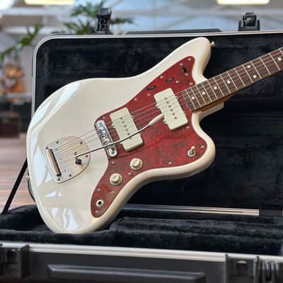 2019 MIJ Fender Traditional '60s Jazzmaster w/ SKB Case - Mastery Set, Lollar P90s & Fender Locking Tuners image 18