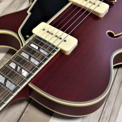 D'Angelico Deluxe SS  Satin Trans Wine image 10