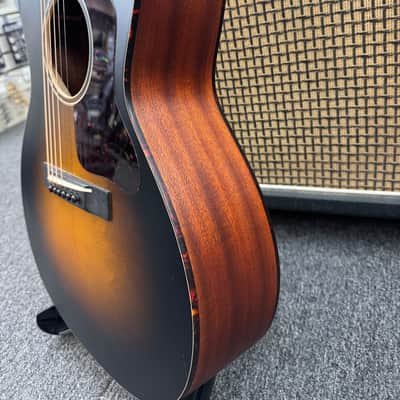 Eastman E1 OOSS Acoustic Guitar With Gig Bag image 4