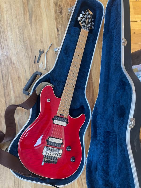 PEAVEY Wolfgang USA Edward Van Halen Signature Model 1998 - Trans Red image 1
