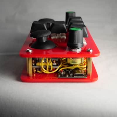 madMidi Wireless Acrylic Midi Controller image 4