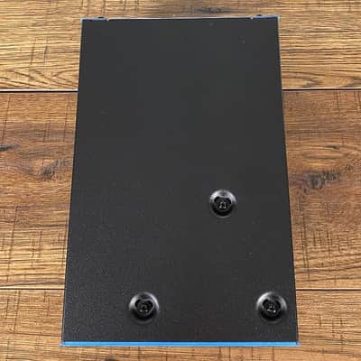 Boss XS-100 Poly Shifter Pitch Shift Guitar Bass Effect Pedal image 7