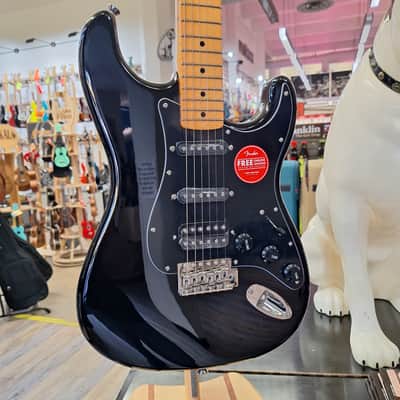 Squier Classic Vibe '70s Stratocaster HSS with Maple Fretboard 2019 - Present - Black 6.6 pounds image 2