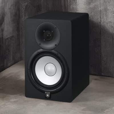 Yamaha HS7 95 Watt Professional Powered Studio Monitor Speaker (Black, 2-Pack) Bundle (2 Items) image 8