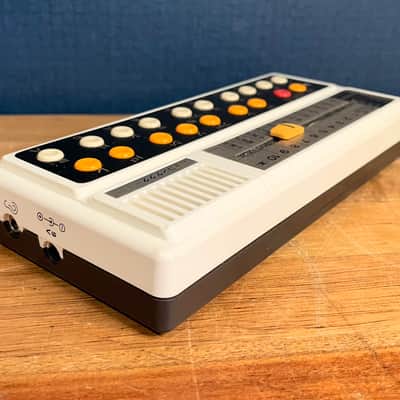 [Extremely Rare] Kagaku Giken Japanese Poetry Trainer Conductor Mini Shigin Haiku Koto Synthesizer image 3