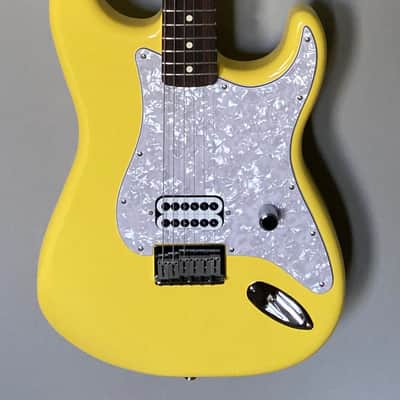 Fender Tom Delonge Artist Series Stratocaster 2023 (Hardshell Case Included) image 1